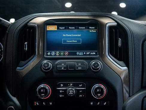 Used 2021 Chevrolet Silverado 1500 High Country image 37