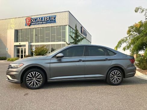Used 2019 Volkswagen Jetta SE image 9