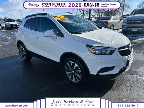 Used 2022 Buick Encore Preferred image 1
