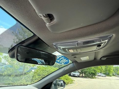 Used 2023 Hyundai Elantra SEL w/ Preferred Accessory Package FWD image 35