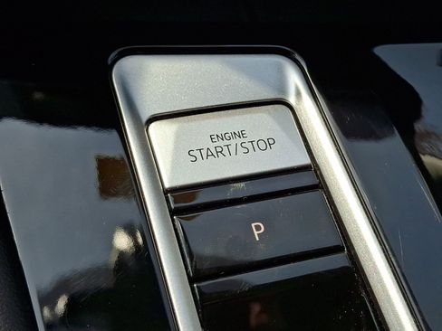 Certified 2024 Volkswagen Atlas SEL AWD/4WD image 28