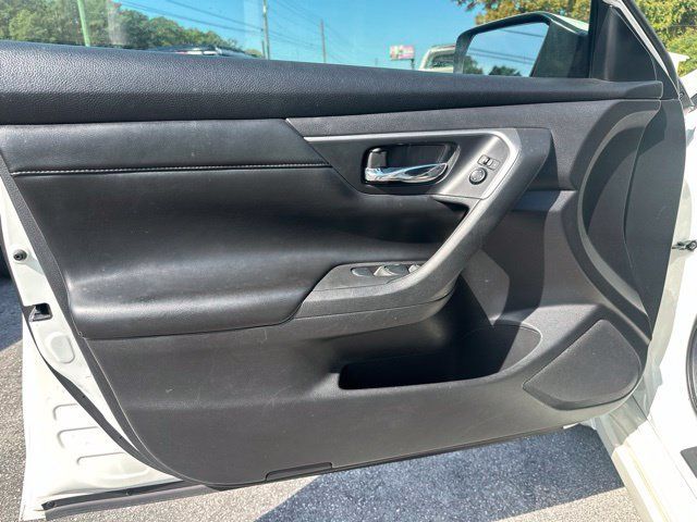 Used 2015 Nissan Altima 2.5 S w/ Sport Value Package FWD image 10