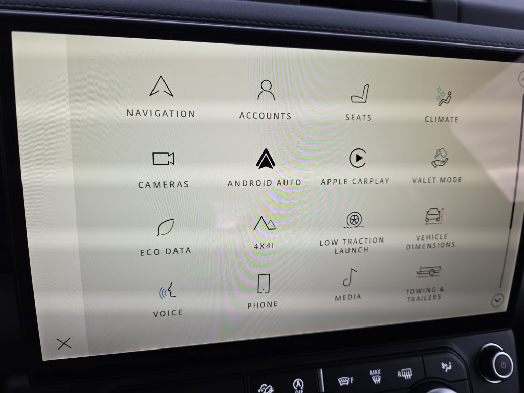 New 2026 Land Rover Defender 110 X-Dynamic SE AWD/4WD image 16