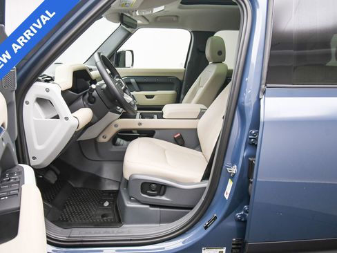 Used 2024 Land Rover Defender 110 S image 18