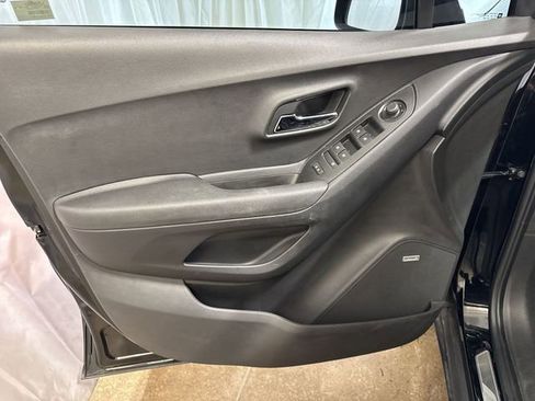 Certified 2020 Chevrolet Trax Premier FWD image 22
