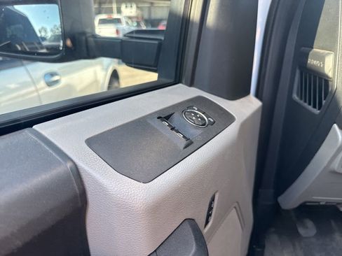 Used 2020 Ford F450 XL w/ Power Equipment Group image 7