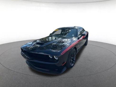 Used 2021 Dodge Challenger R/T Scat Pack RWD image 6