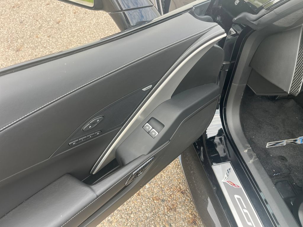 Used 2019 Chevrolet Corvette ZR1 RWD image 12