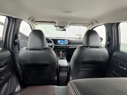 New 2026 Nissan Kicks SR w/ Cold Weather Package AWD/4WD image 17