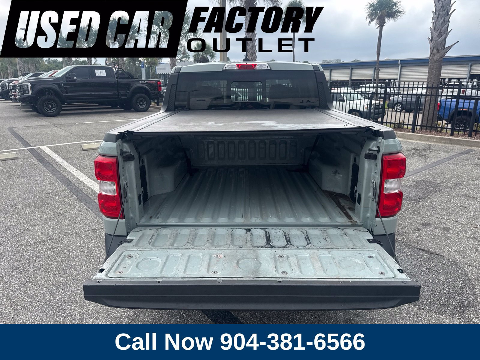 Used 2023 Ford Maverick Lariat FWD image 5