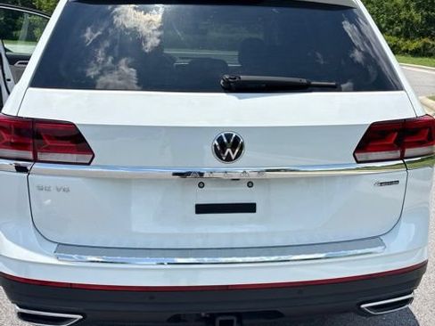 Used 2023 Volkswagen Atlas SE w/ Panoramic Sunroof Package AWD/4WD image 8