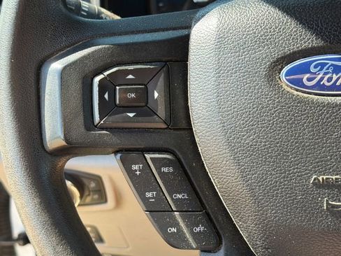 Used 2017 Ford F250 XLT w/ XLT Premium Package image 24