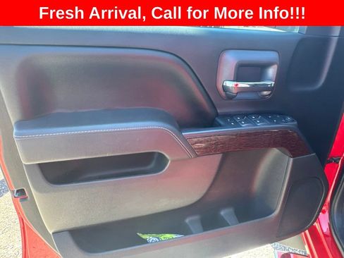 Used 2017 GMC Sierra 1500 SLE w/ SLE Value Package AWD/4WD image 12