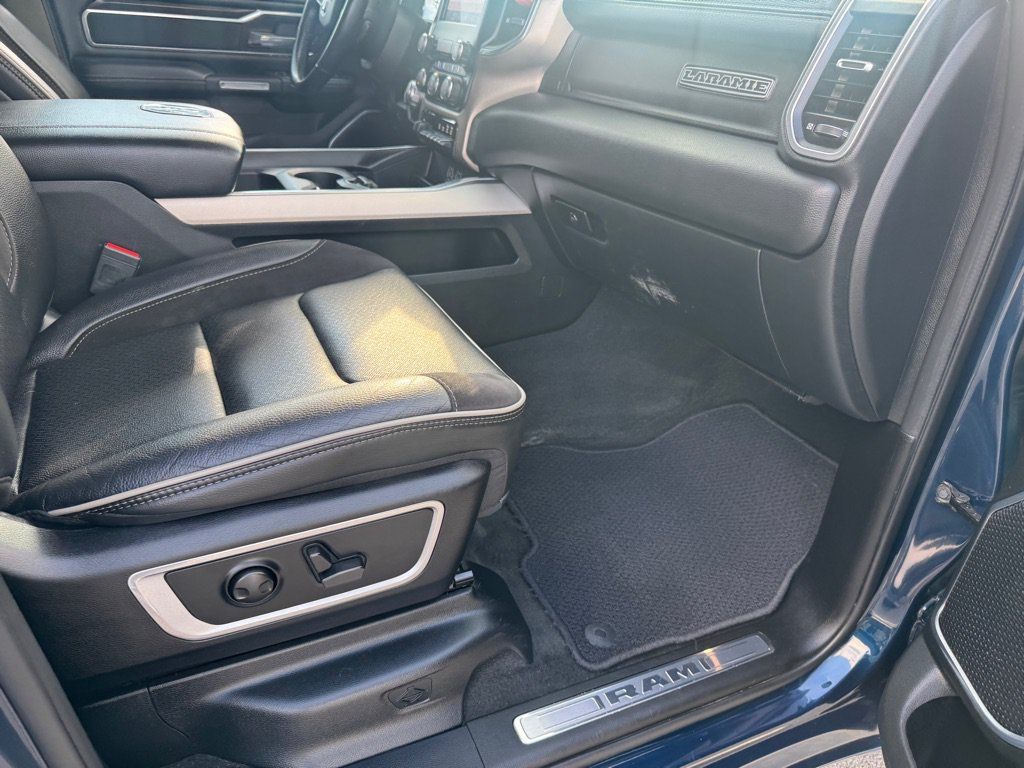 Used 2022 RAM 1500 Laramie AWD/4WD image 15
