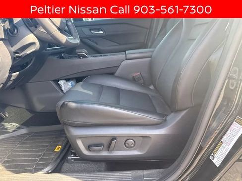 Certified 2024 Nissan Rogue SV w/ SV Premium Package FWD image 9