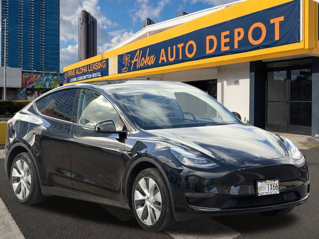 Used 2023 Tesla Model Y AWD image 6