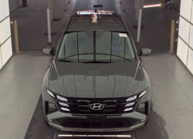Used 2026 Hyundai Tucson SE FWD image 2