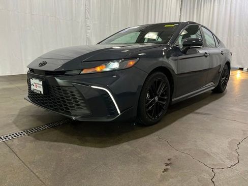 Certified 2025 Toyota Camry SE FWD image 24