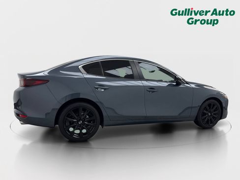Used 2023 MAZDA MAZDA3 s FWD image 9