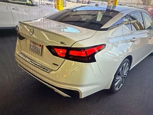 Used 2023 Nissan Altima 2.5 SL AWD/4WD image 7