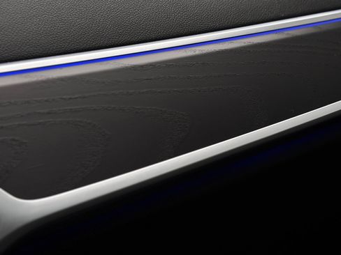 Used 2022 BMW X7 xDrive40i w/ M Sport Package image 31