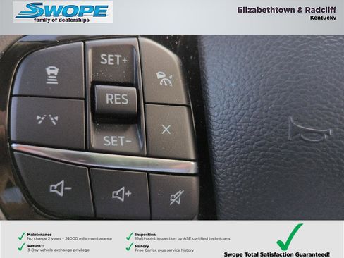 Used 2025 Ford Explorer Platinum w/ Ultimate Package image 17
