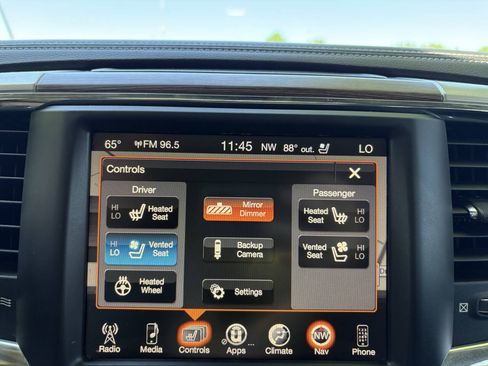 Used 2017 RAM 1500 Laramie w/ Convenience Group AWD/4WD image 19