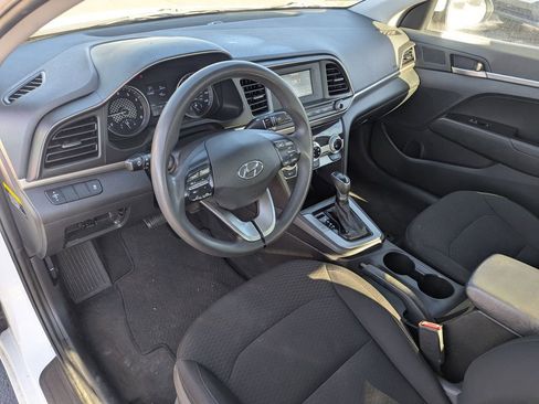 Used 2019 Hyundai Elantra SE w/ Cargo Package image 23