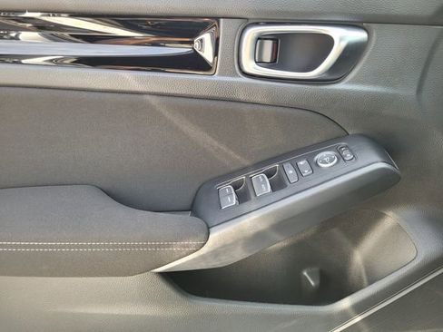 Certified 2025 Honda Civic Sport image 36