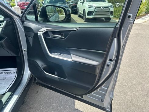 Used 2023 Toyota RAV4 SE AWD/4WD image 11