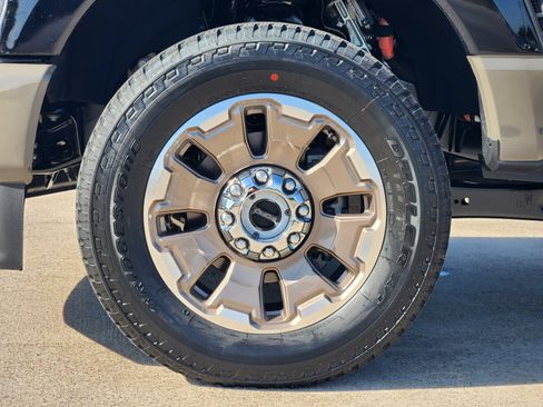 New 2026 Ford F250 King Ranch w/ FX4 Off-Road Package AWD/4WD image 11