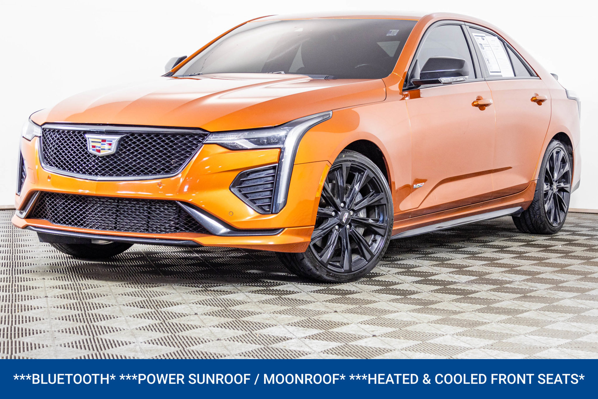Used 2022 Cadillac CT4 V w/ LPO, ONYX Package AWD/4WD image 2