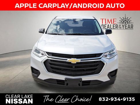 Used 2019 Chevrolet Traverse LS FWD image 2