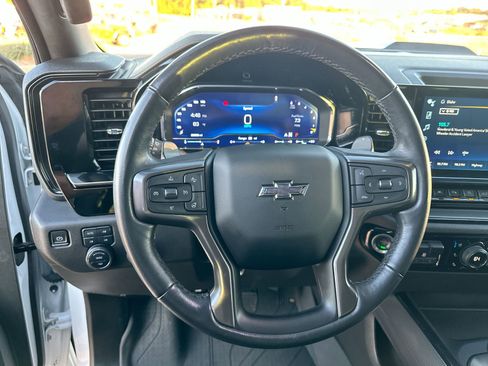 Used 2023 Chevrolet Silverado 1500 ZR2 image 14