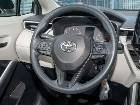 Used 2023 Toyota Corolla Cross L image 20
