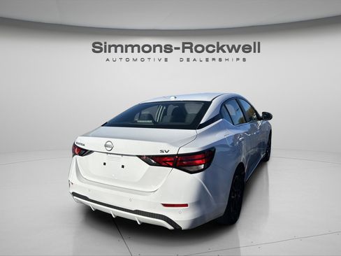Used 2024 Nissan Sentra SV image 13
