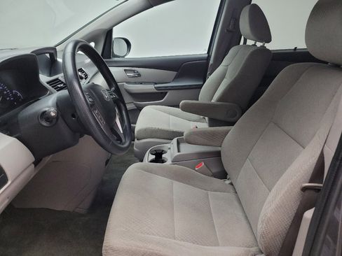 Used 2016 Honda Odyssey SE image 17