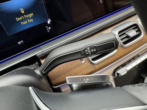 Used 2024 Mercedes-Benz GLE 450 4MATIC image 22