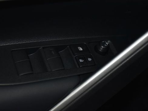 New 2026 Toyota Corolla Cross L image 22