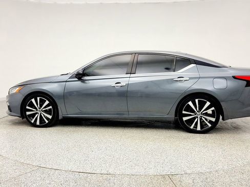 Used 2020 Nissan Altima 2.0 SR image 8