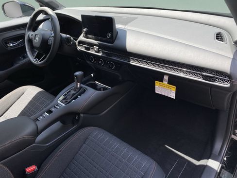 Certified 2024 Honda HR-V Sport image 19