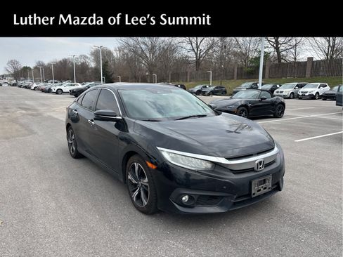 Used 2016 Honda Civic Touring image 1