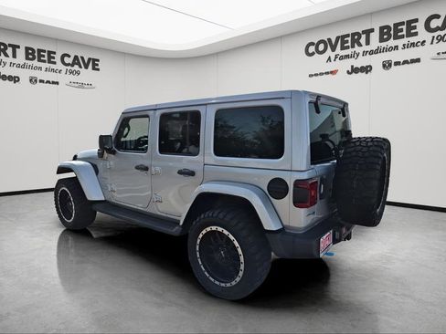 Used 2024 Jeep Wrangler Unlimited Sahara image 7