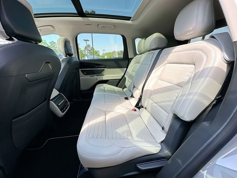 New 2026 Lincoln Nautilus Reserve AWD/4WD image 4