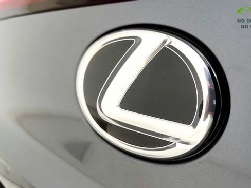 Used 2025 Lexus UX 300h FWD image 33