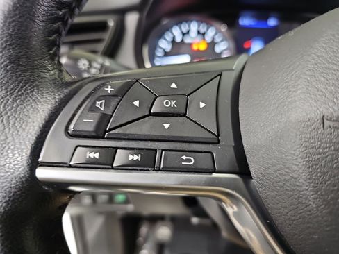 Used 2020 Nissan Rogue SV AWD/4WD image 20