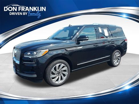 Used 2024 Lincoln Navigator Reserve AWD/4WD image 1