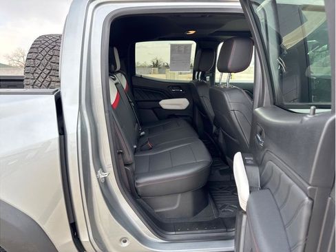 Used 2024 GMC Canyon AT4X w/ AT4X AEV Edition image 10