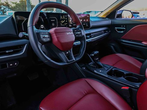 Certified 2025 Kia K4 GT-Line w/ GT-Line Premium Package image 7