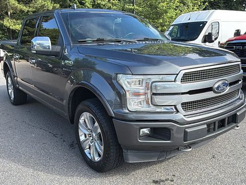 Used 2018 Ford F150 Platinum w/ Equipment Group 701A Luxury AWD/4WD image 5